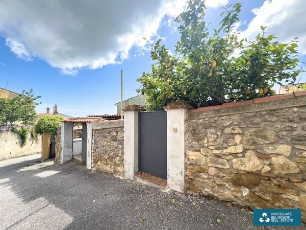 casa indipendente in vendita a Rosignano Marittimo