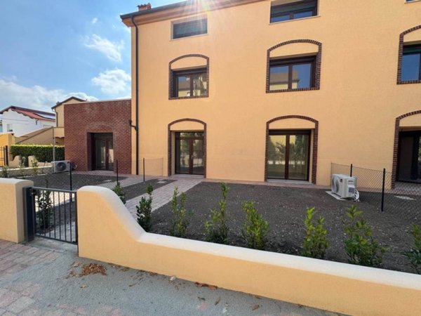 appartamento in vendita a Rosignano Marittimo in zona Vada