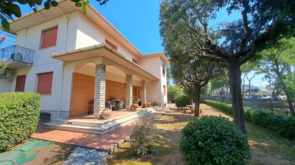 casa indipendente in vendita a Rosignano Marittimo in zona Rosignano Solvay