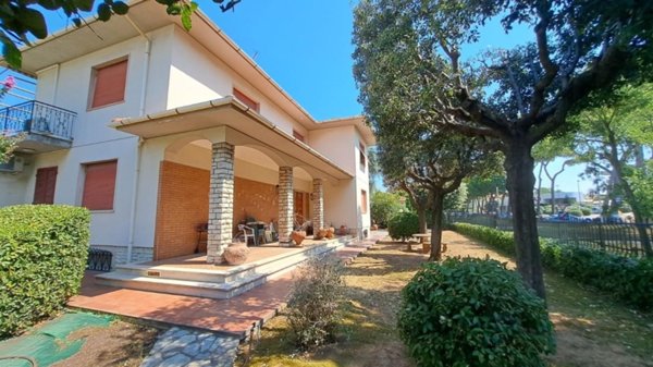 casa indipendente in vendita a Rosignano Marittimo in zona Rosignano Solvay