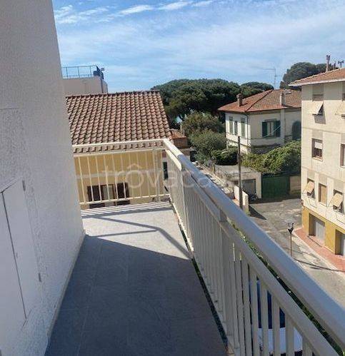 appartamento in vendita a Rosignano Marittimo in zona Castiglioncello