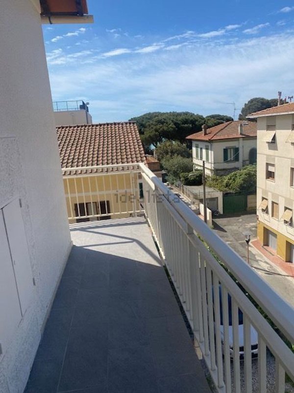 appartamento in vendita a Rosignano Marittimo in zona Castiglioncello