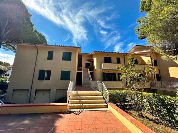 appartamento in vendita a Rosignano Marittimo in zona Castiglioncello