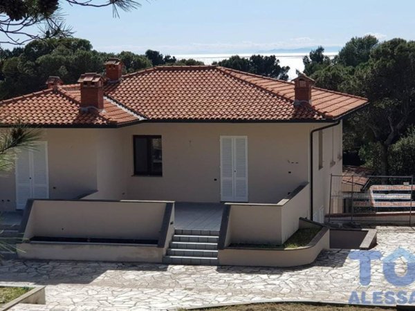 appartamento in vendita a Rosignano Marittimo in zona Castiglioncello