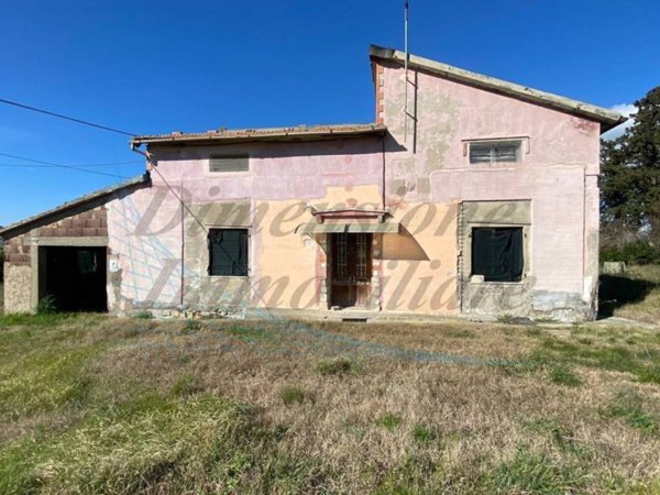 casa indipendente a Rosignano Marittimo in zona Castelnuovo della Misericordia