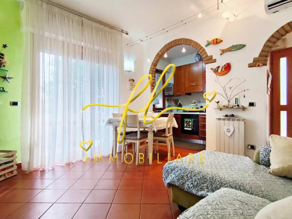 appartamento in vendita a Rosignano Marittimo in zona Rosignano Solvay