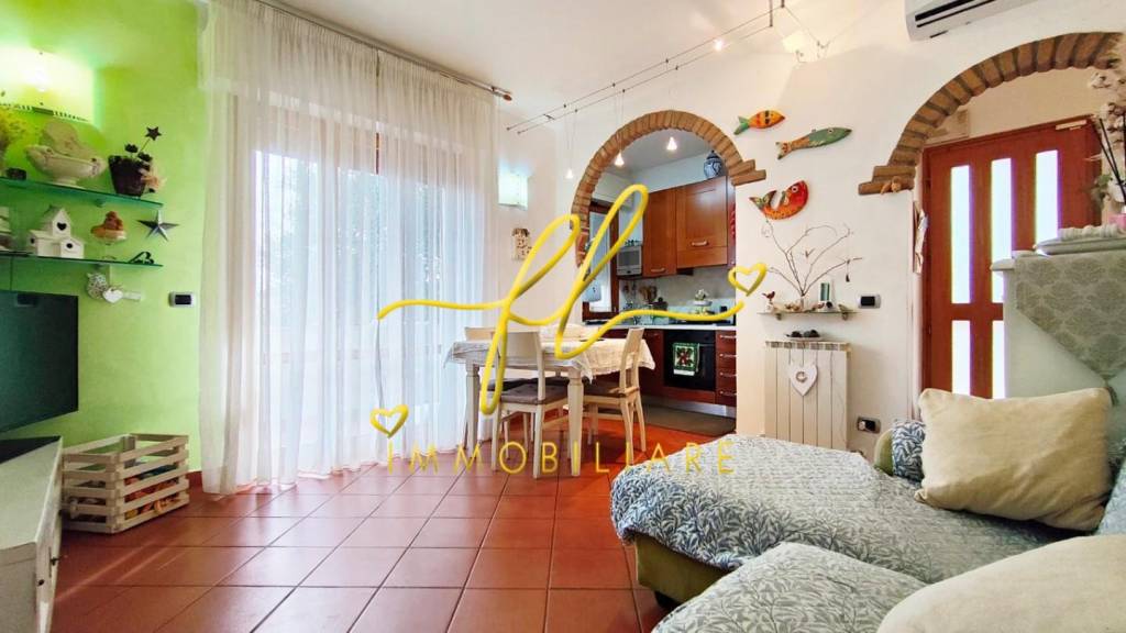 appartamento in vendita a Rosignano Marittimo in zona Rosignano Solvay