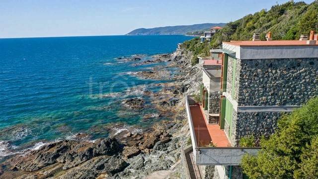 casa indipendente in vendita a Rosignano Marittimo in zona Castiglioncello