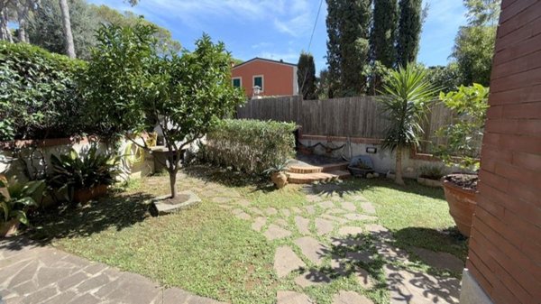 appartamento in vendita a Rosignano Marittimo in zona Castiglioncello