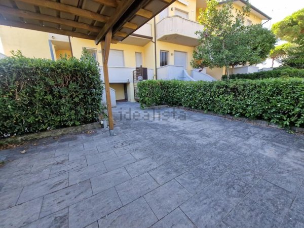 appartamento in vendita a Rosignano Marittimo in zona Vada