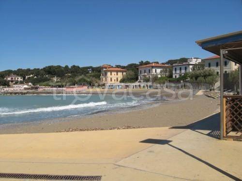 appartamento in vendita a Rosignano Marittimo in zona Castiglioncello