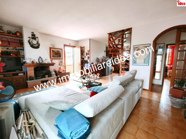 casa indipendente in vendita a Rosignano Marittimo in zona Castiglioncello