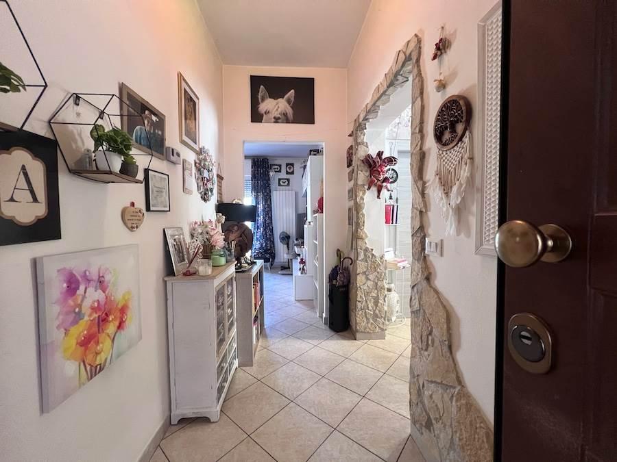 appartamento in vendita a Rosignano Marittimo in zona Rosignano Solvay