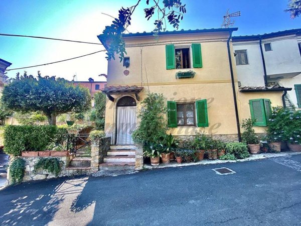 appartamento a Rosignano Marittimo in zona Castelnuovo della Misericordia