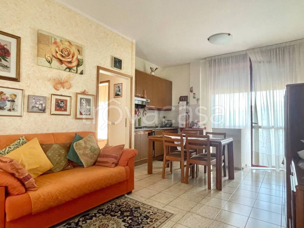appartamento in vendita a Rosignano Marittimo in zona Vada