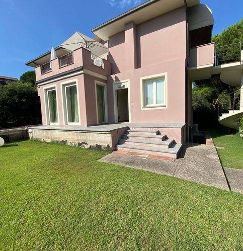 casa indipendente in vendita a Rosignano Marittimo in zona Castiglioncello