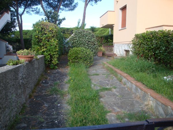 appartamento in vendita a Rosignano Marittimo in zona Vada