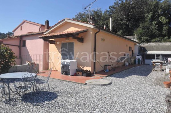 casa indipendente in vendita a Rosignano Marittimo