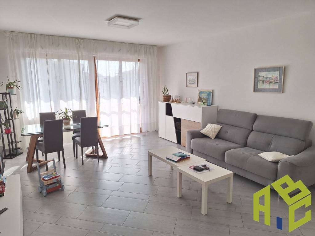 appartamento in vendita a Rosignano Marittimo in zona Rosignano Solvay