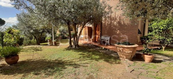 casa indipendente in vendita a Rosignano Marittimo
