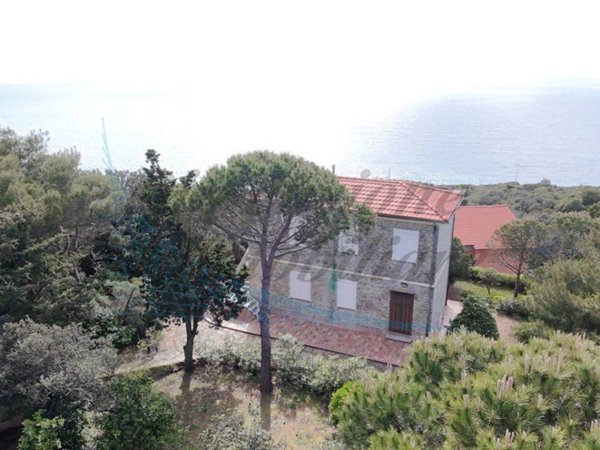 casa indipendente in vendita a Rosignano Marittimo in zona Castiglioncello