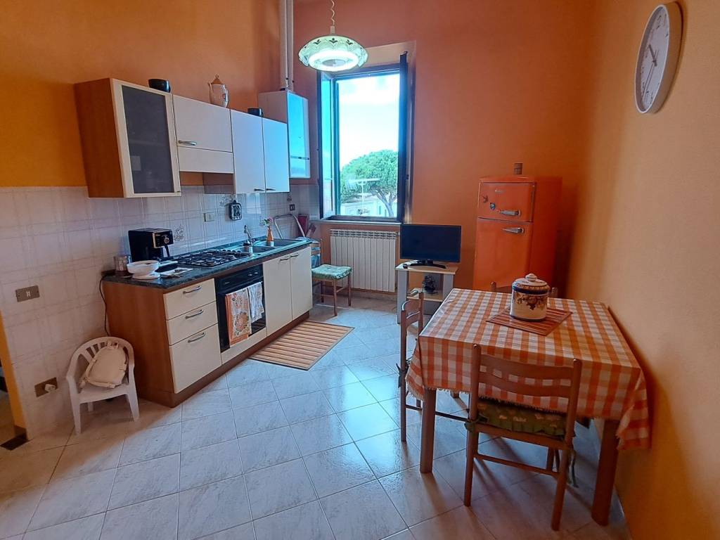 appartamento in vendita a Rosignano Marittimo in zona Rosignano Solvay