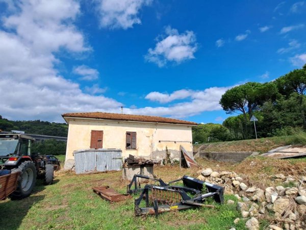casa indipendente in vendita a Rosignano Marittimo in zona Rosignano Solvay