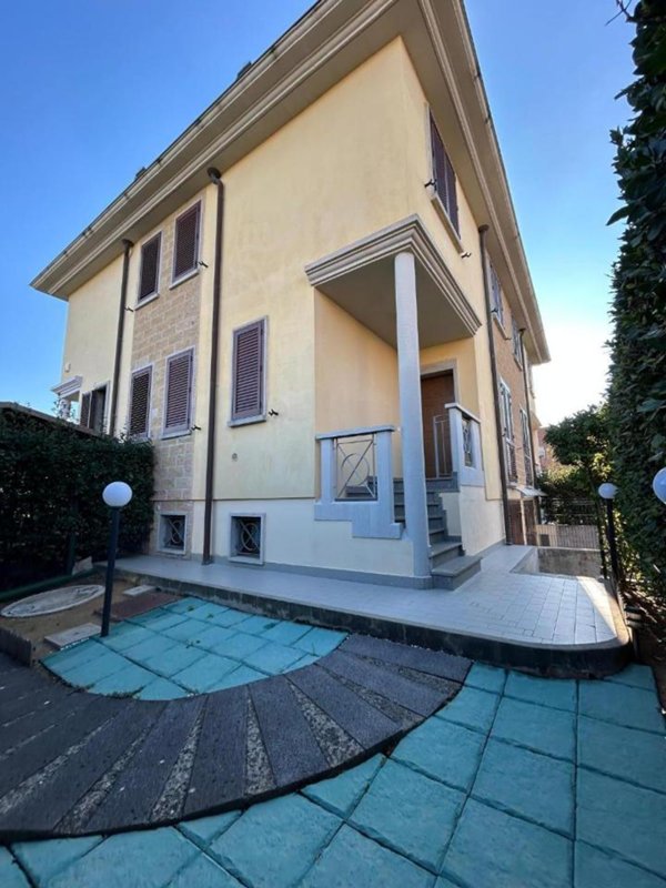 casa indipendente in vendita a Rosignano Marittimo in zona Vada