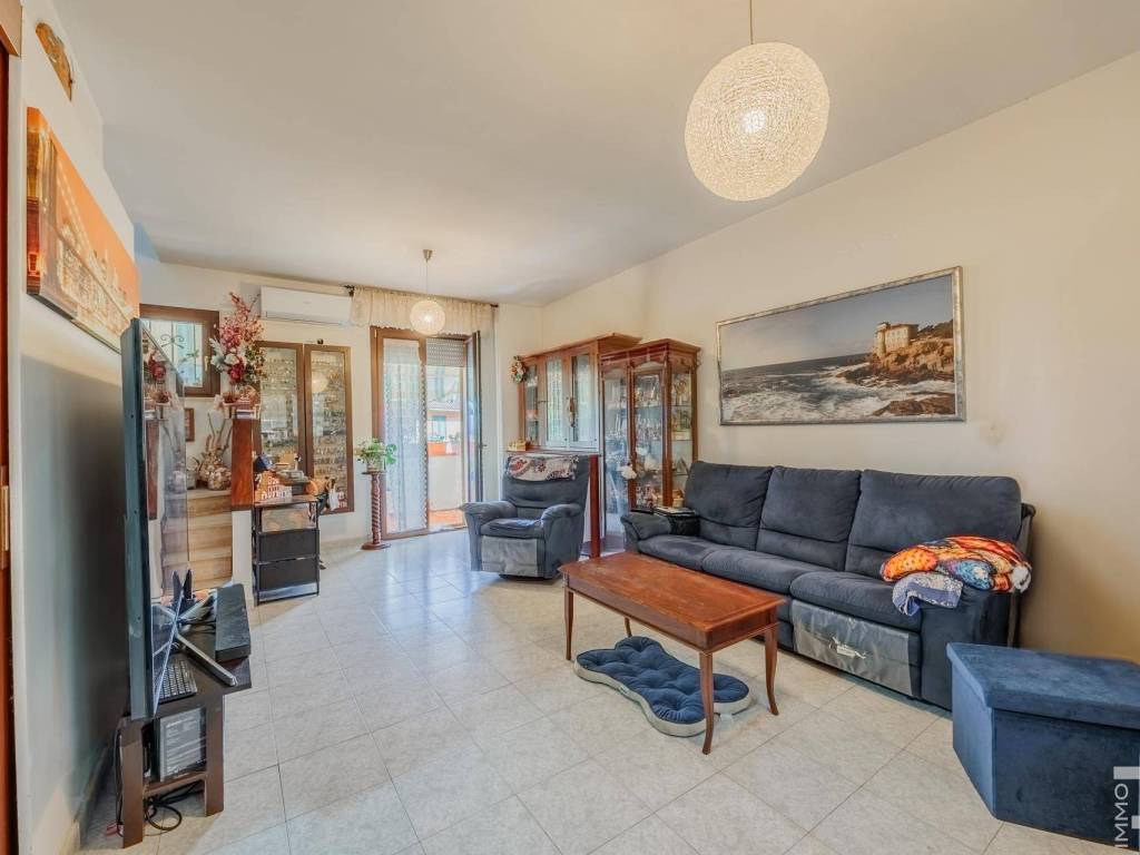 casa indipendente in vendita a Rosignano Marittimo in zona Gabbro