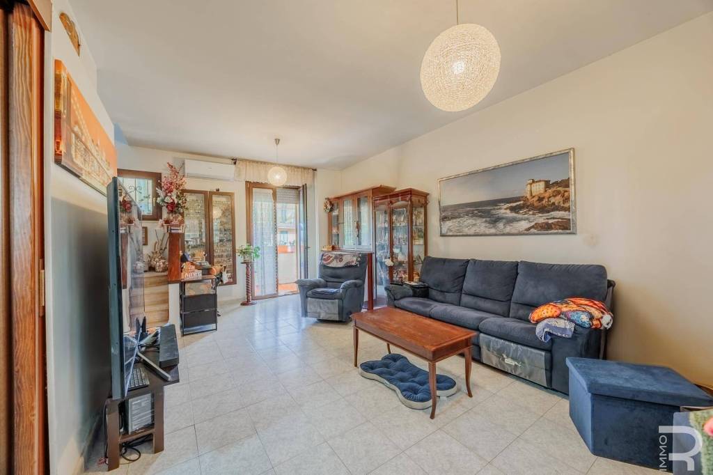 casa indipendente in vendita a Rosignano Marittimo in zona Gabbro