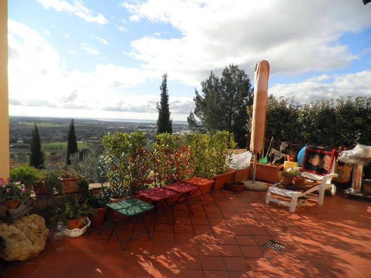 casa indipendente in vendita a Rosignano Marittimo