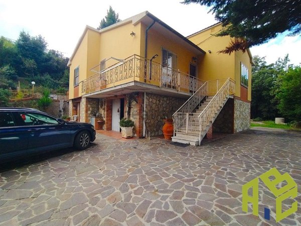 pentavano a Rosignano Marittimo in zona Castelnuovo della Misericordia