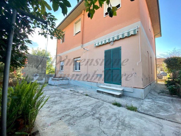 casa indipendente in vendita a Rosignano Marittimo