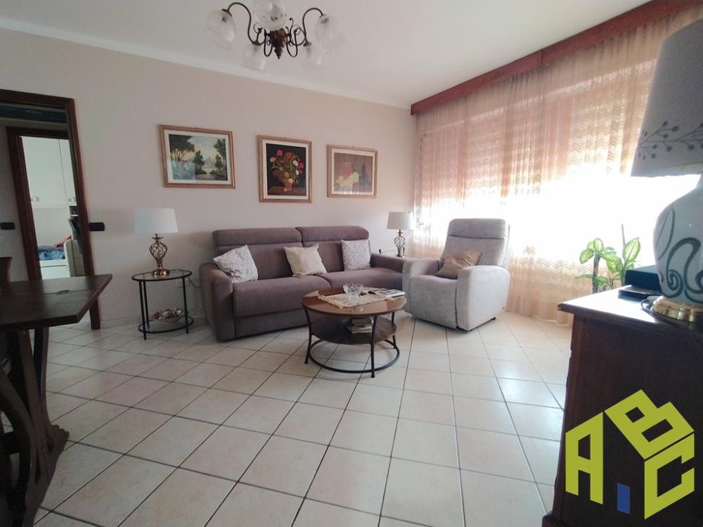 appartamento in vendita a Rosignano Marittimo in zona Rosignano Solvay
