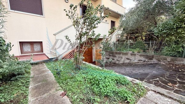 casa indipendente in vendita a Rosignano Marittimo in zona Rosignano Solvay