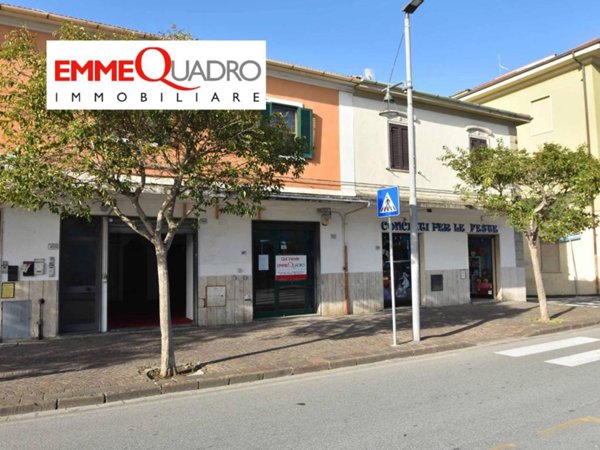 negozio in vendita a Rosignano Marittimo in zona Rosignano Solvay
