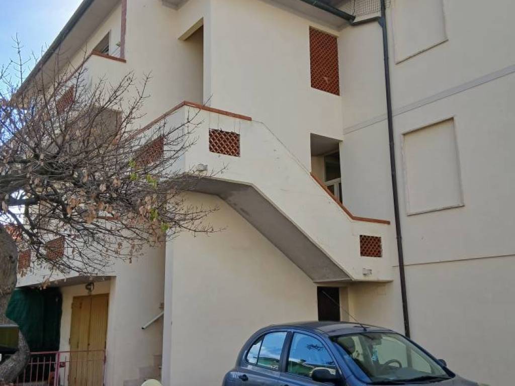 appartamento in vendita a Rosignano Marittimo in zona Vada