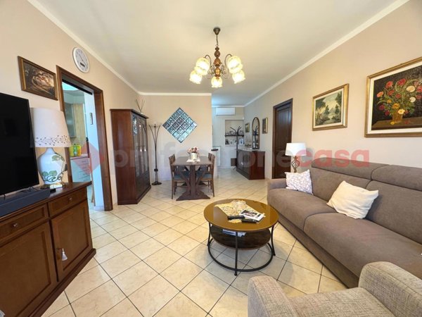 appartamento in vendita a Rosignano Marittimo in zona Rosignano Solvay