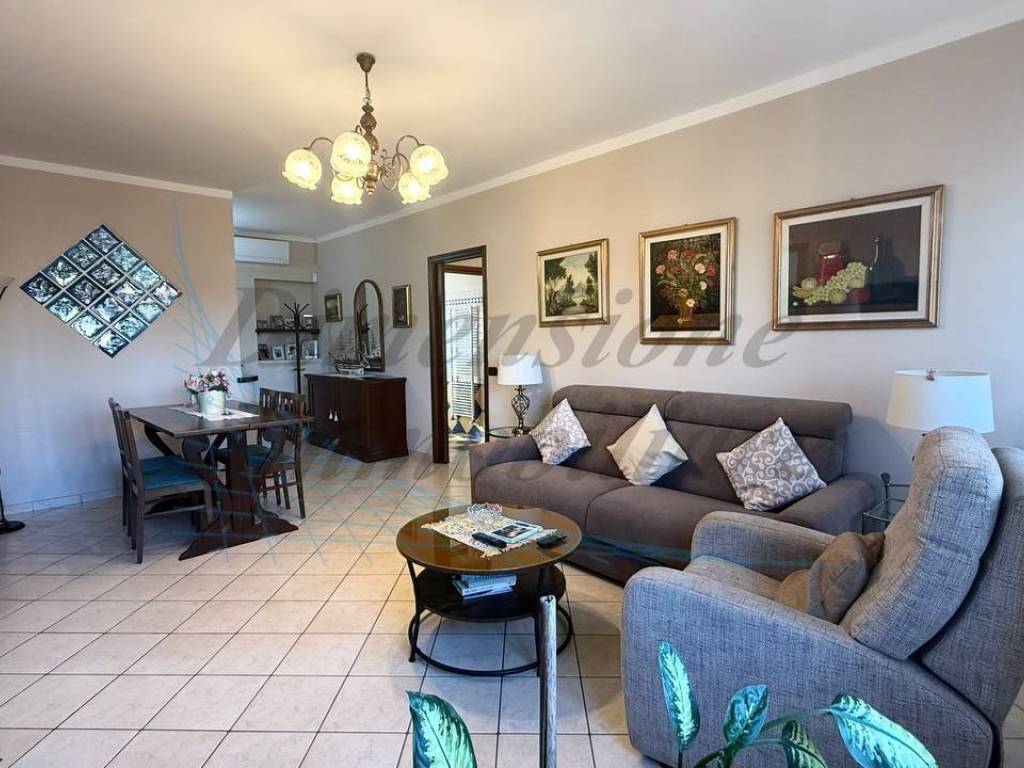 appartamento in vendita a Rosignano Marittimo in zona Rosignano Solvay