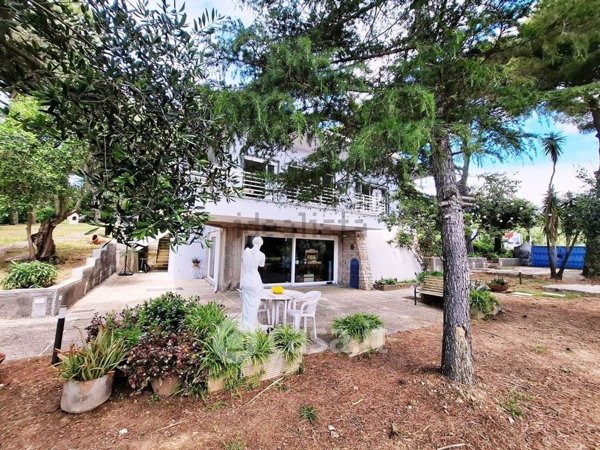 casa indipendente in vendita a Rosignano Marittimo