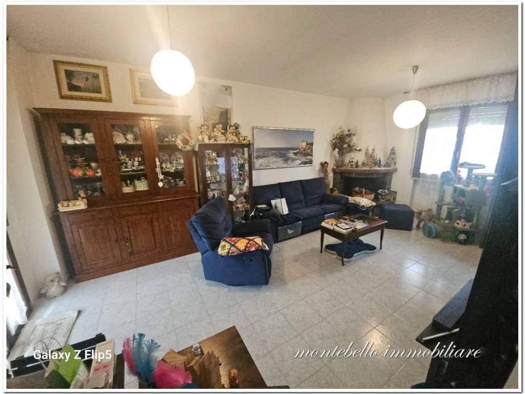 casa indipendente in vendita a Rosignano Marittimo in zona Gabbro