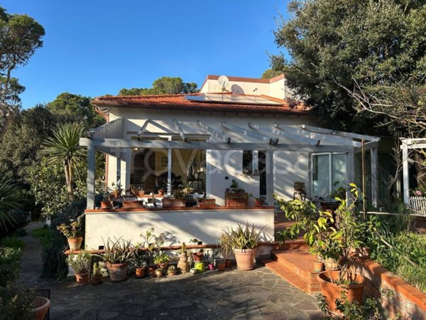 casa indipendente in vendita a Rosignano Marittimo