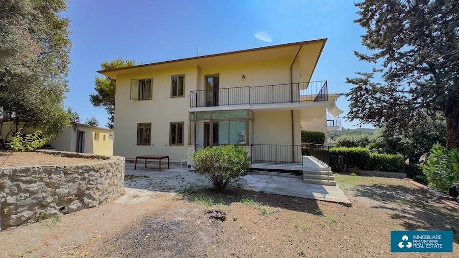 casa indipendente in vendita a Rosignano Marittimo in zona Nibbiaia