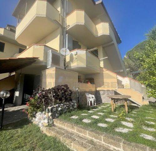 casa indipendente in vendita a Rosignano Marittimo