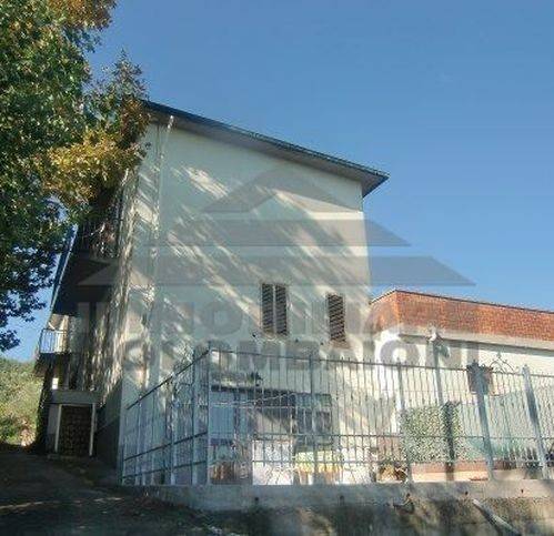 casa indipendente a Rosignano Marittimo in zona Castelnuovo della Misericordia