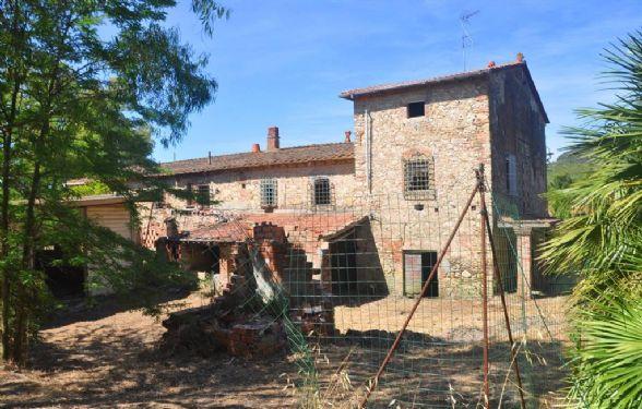 negozio in vendita a Rosignano Marittimo in zona Gabbro