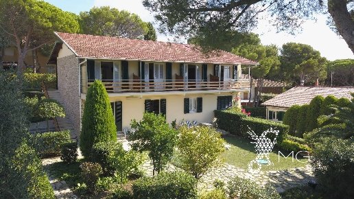 casa indipendente in vendita a Rosignano Marittimo in zona Castiglioncello