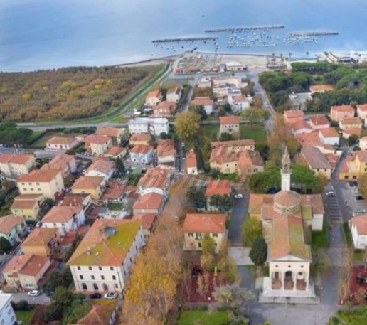 appartamento in vendita a Rosignano Marittimo in zona Vada