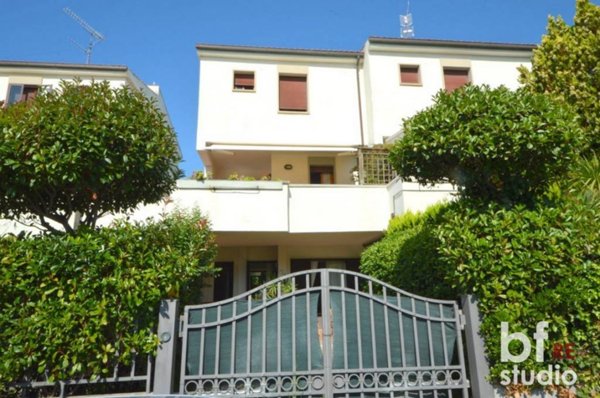 appartamento in vendita a Rosignano Marittimo in zona Castiglioncello