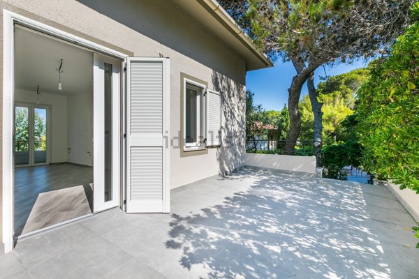 appartamento in vendita a Rosignano Marittimo in zona Castiglioncello